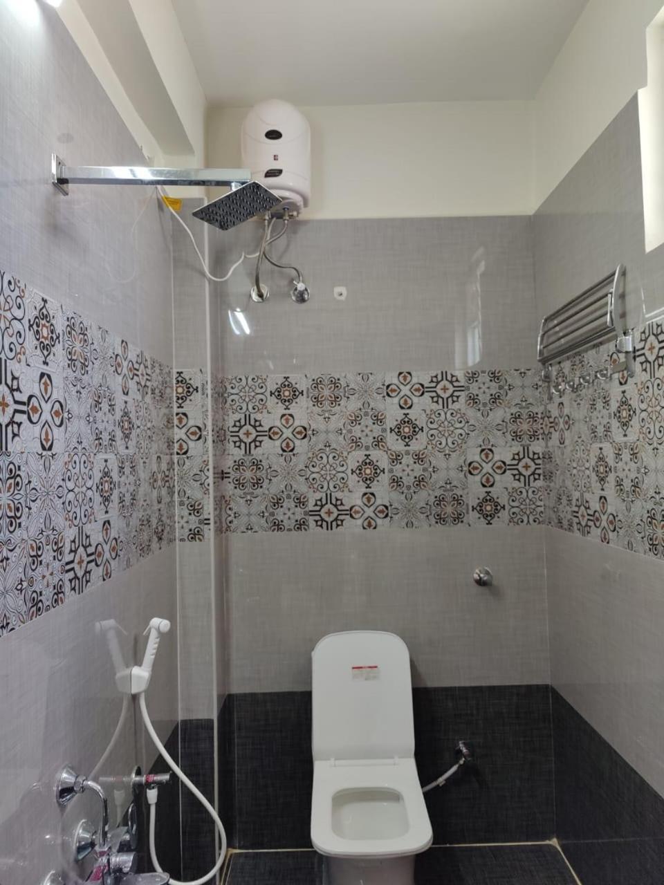 Apartamento Garuda Grand Tirupati Exterior foto