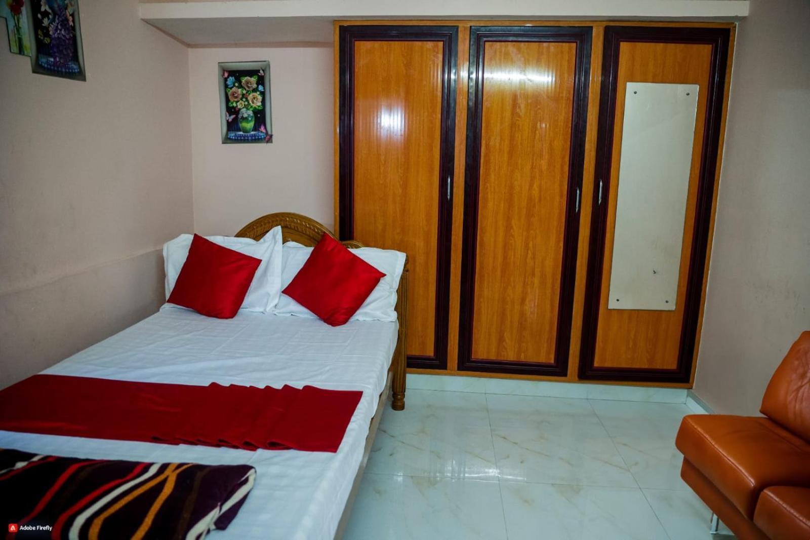 Apartamento Garuda Grand Tirupati Exterior foto